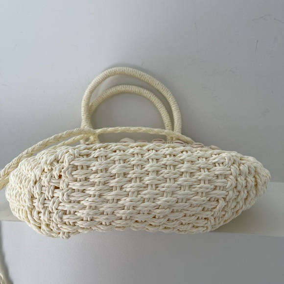 WOVEN Shell Fringe Detail Cross Body Bag Drawstring Closure Boho Vacation Chic - Picture 6 of 16